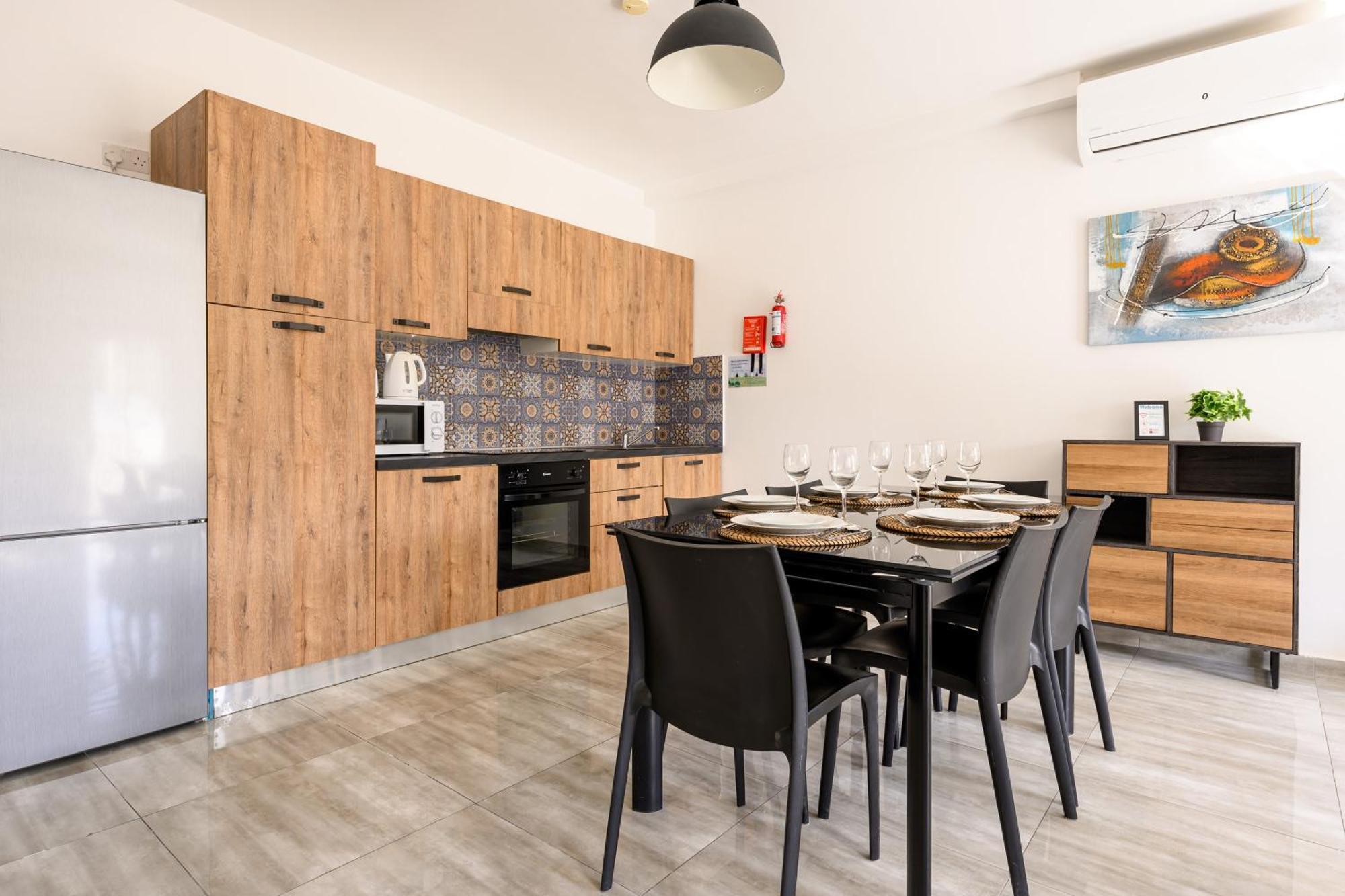F11 Room 1, Private Double Room With Private Bathroom In Shared Flat Мсіда Екстер'єр фото