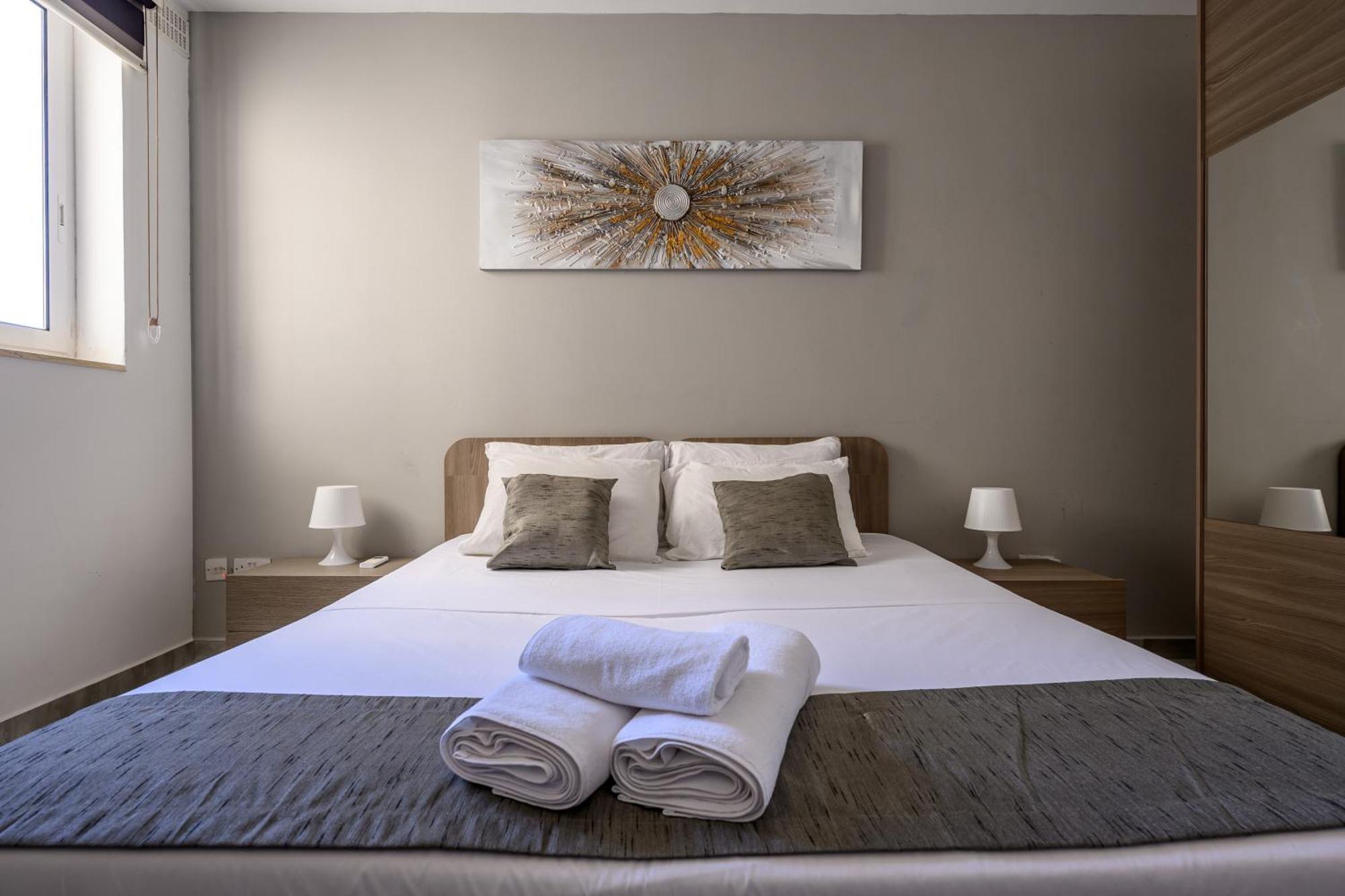 F11 Room 1, Private Double Room With Private Bathroom In Shared Flat Мсіда Екстер'єр фото