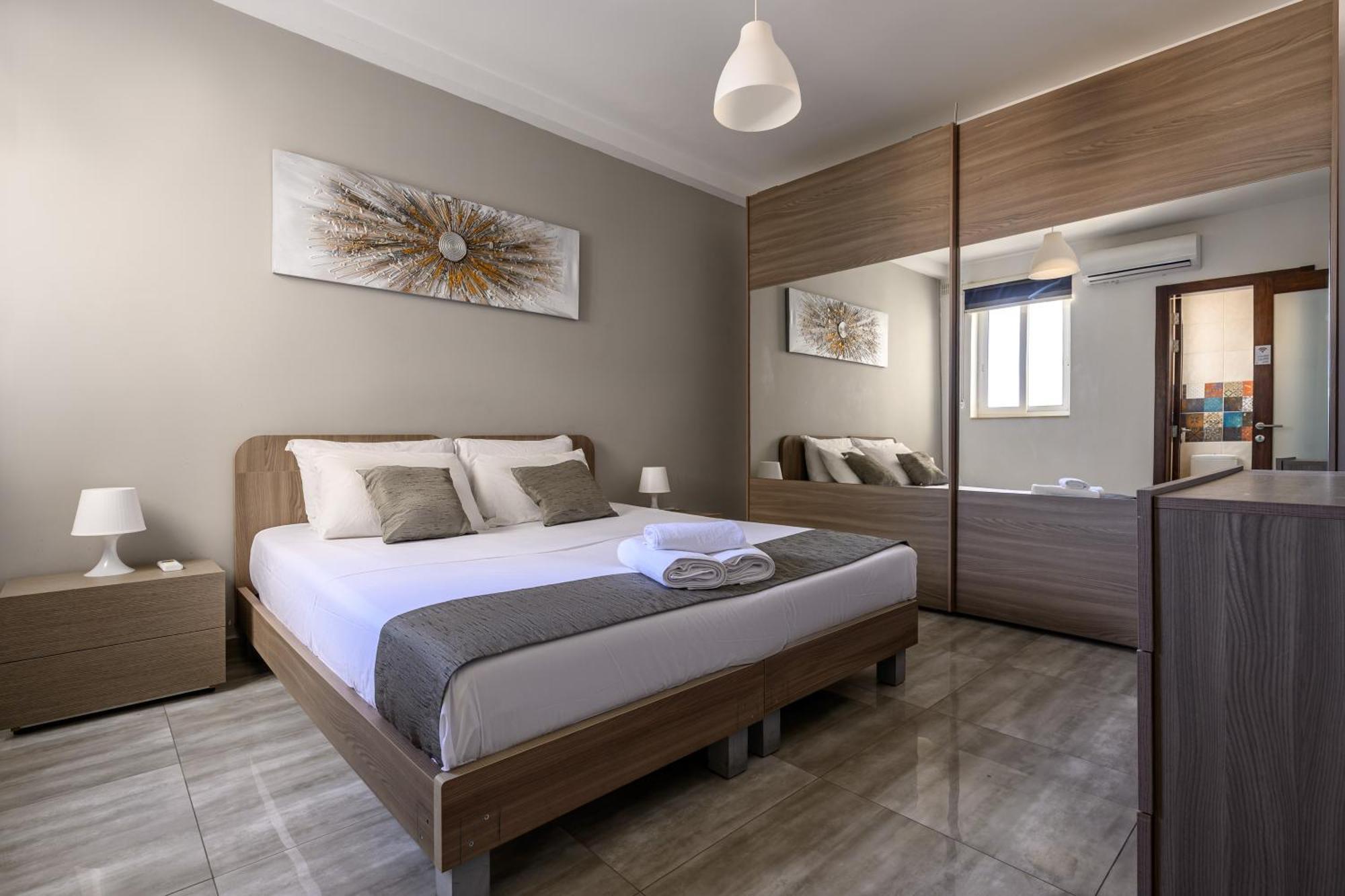 F11 Room 1, Private Double Room With Private Bathroom In Shared Flat Мсіда Екстер'єр фото